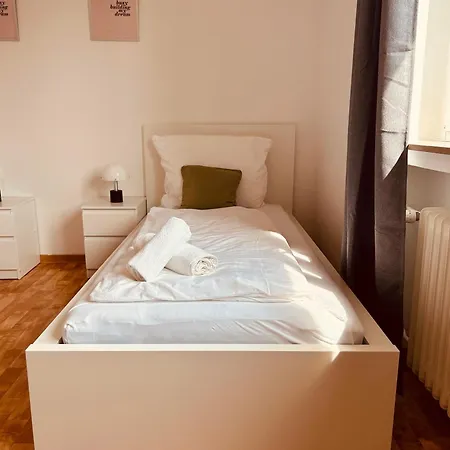 H6 Xl I 90m2 I 6 P I Wasch I Balkon I Apartment